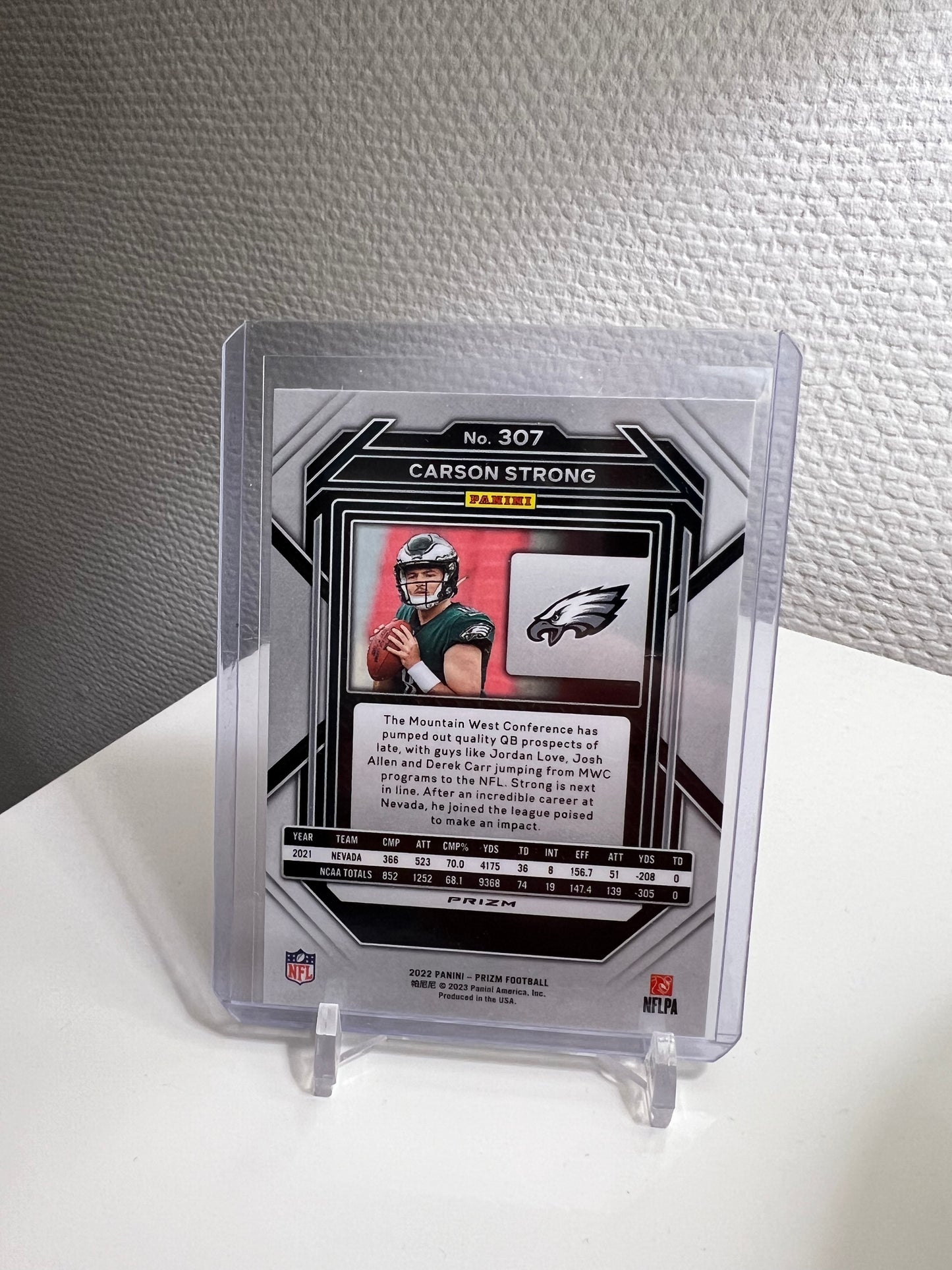 Prizm 22 - Carson Strong Tri-Color RC-Card - Philadelphia Eagles