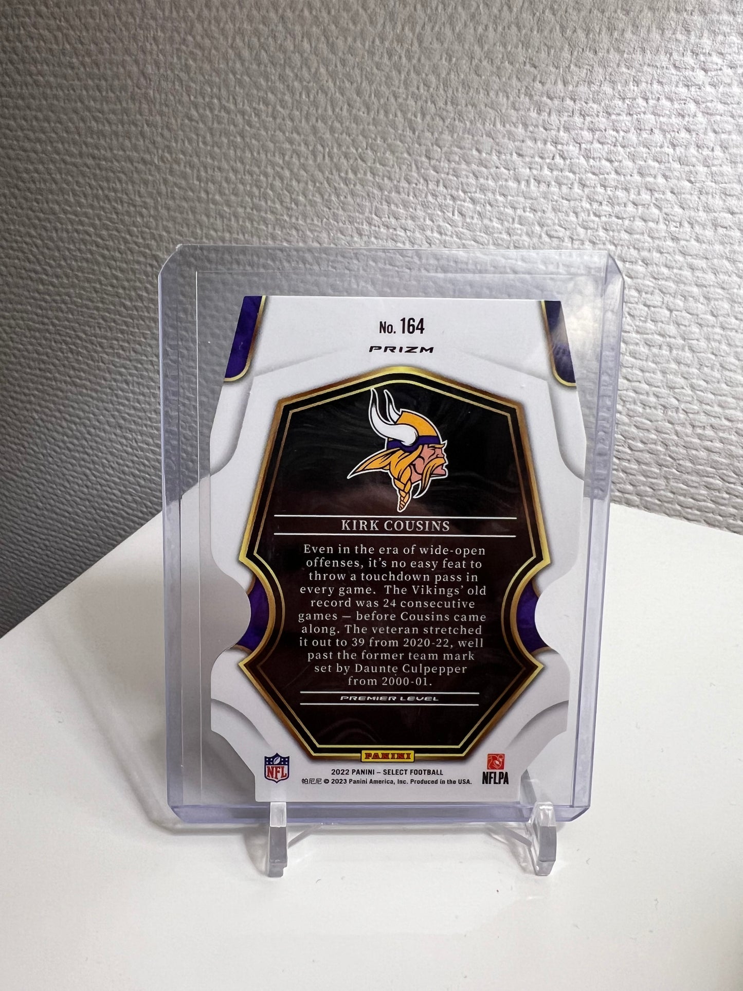 Select 22 - Kirk Cousins Tri-Color Die-Cut Prizm - Minnesota Vikings