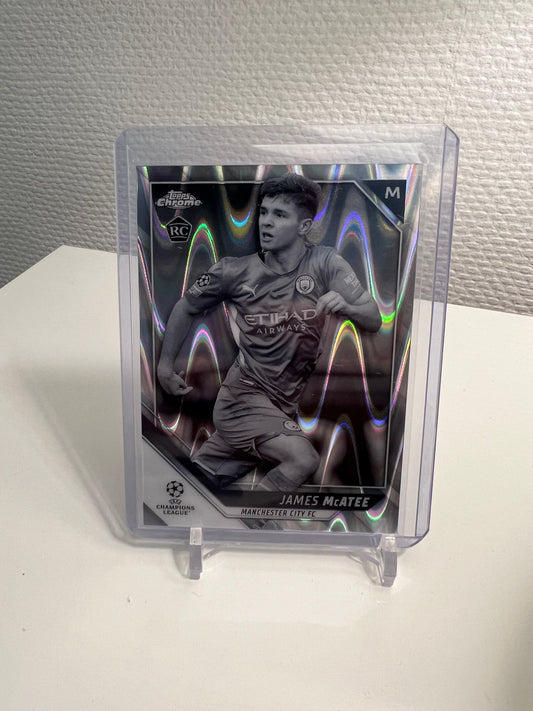 Chrome 21-22 - James McAtee RC Card Ray Wave - Manchster City