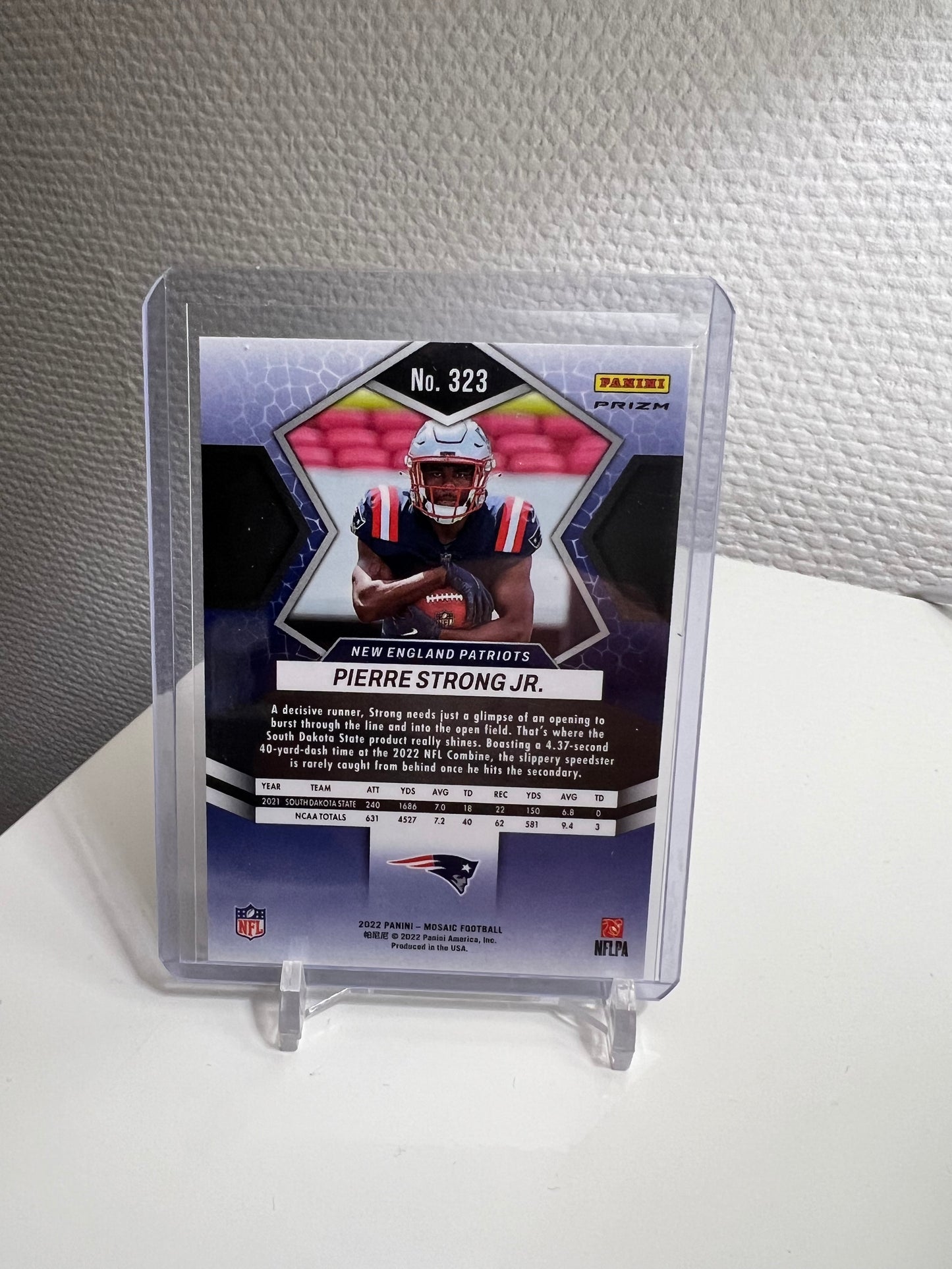 Mosaic 22 - Pierre Strong Jr. Green Prizm RC Card - New England Patriots