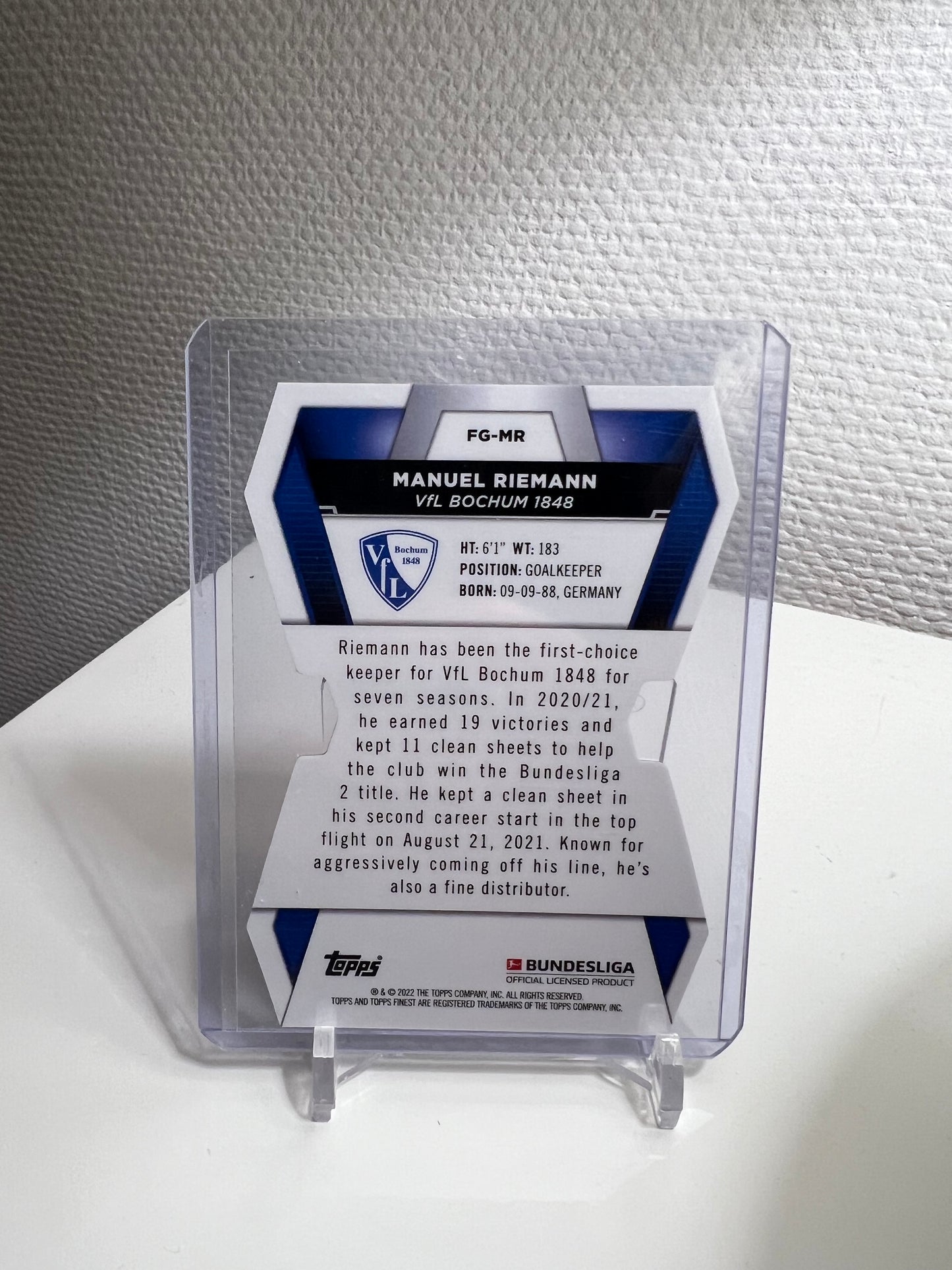 Finest 21-22 - Manuel Riemann Die-Cut Goalkeepers - VfL Bochum #FG-MR