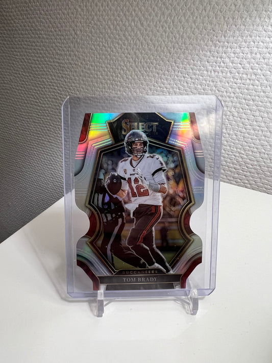 Select 22 - Tom Brady Die-Cut Silver Prizm - Tempa Bay Buccaneers