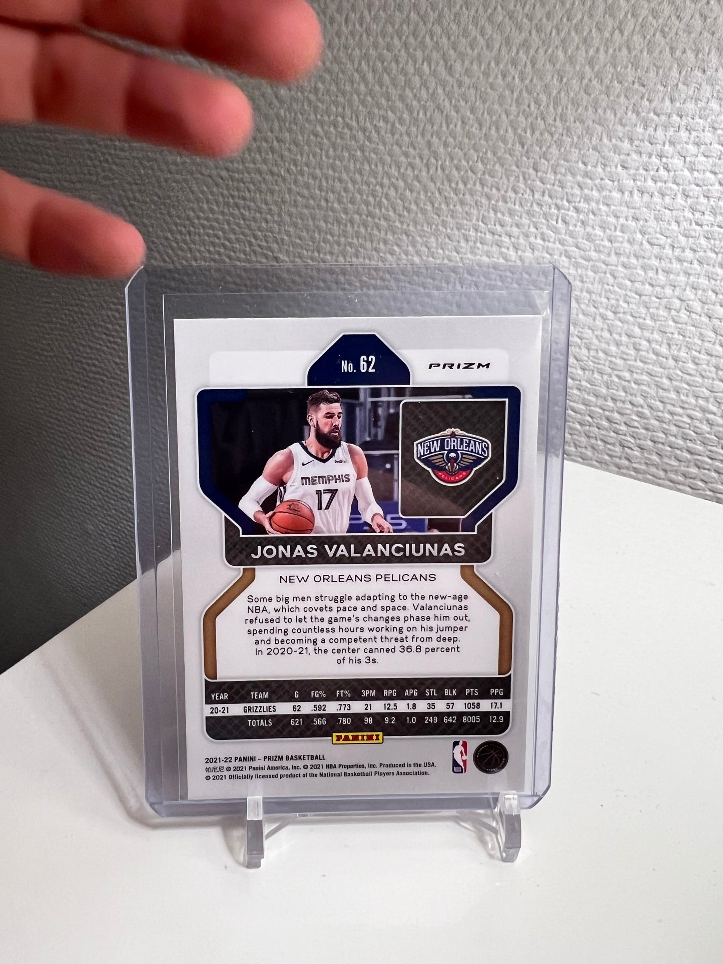 Prizm 21-22 - Jonas Valanciunas Tri-Color - New Orleans Pelicans