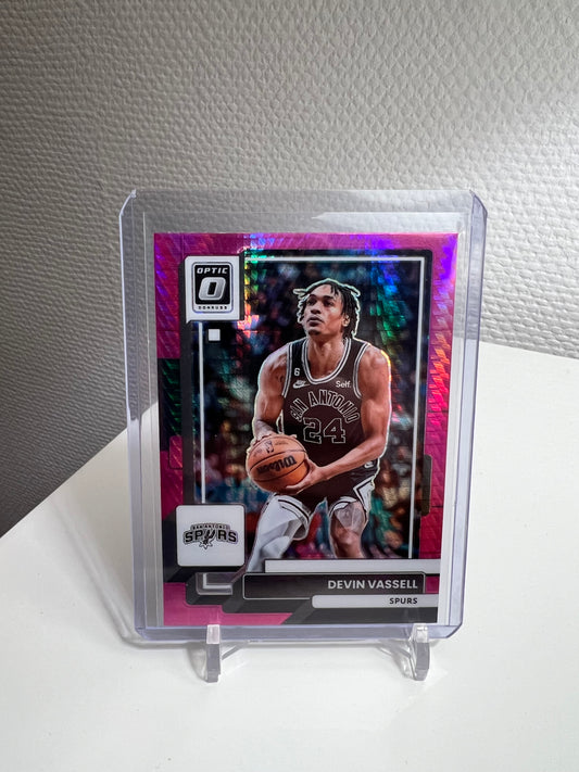 Donruss Optic 22-23 - Devin Vassell Hyper Pink Prizm - San Antonio Spurs