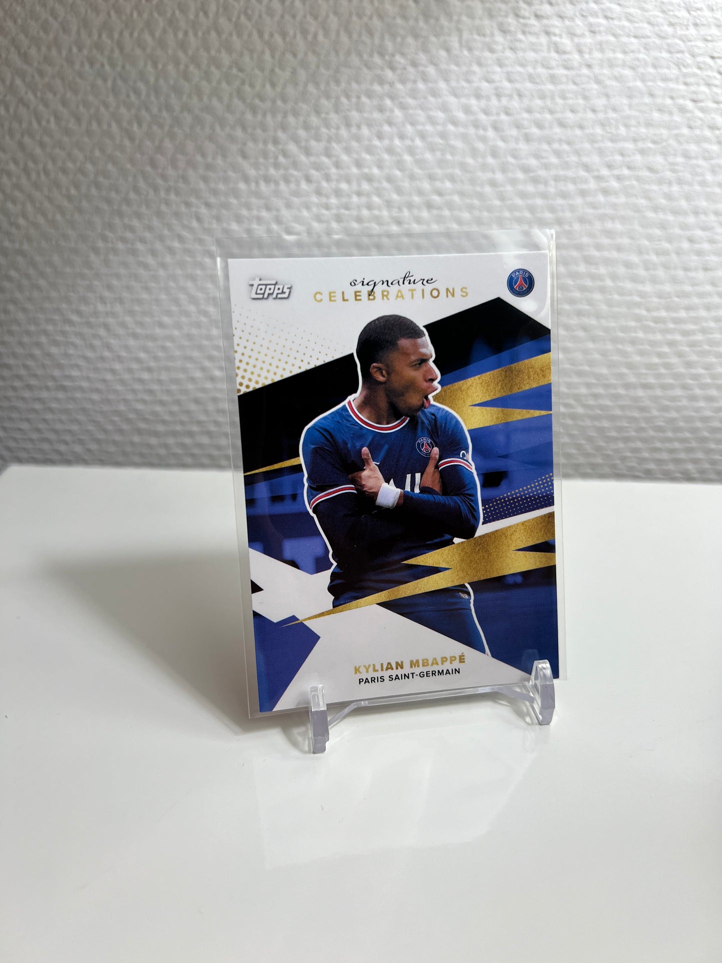 Team-Set 21-22 - Kylian Mbappé Signature Celebrations - Paris Saint-Germain