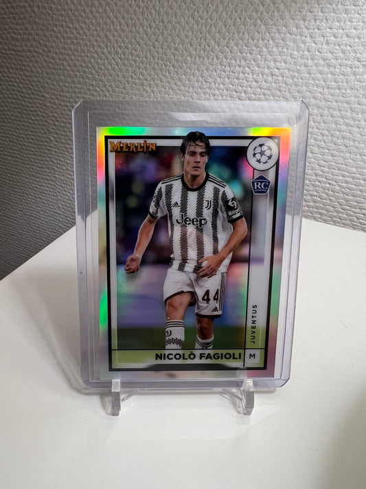 Merlin Chrome 22-23 - Nicolo Fabioli RC Card Refractor - Juventus Turin