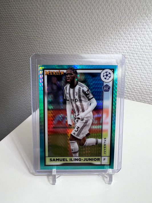 Merlin Chrome 22-23 - Samuel Iling-Junior Aqua Prism RC Card - Juventus Turin