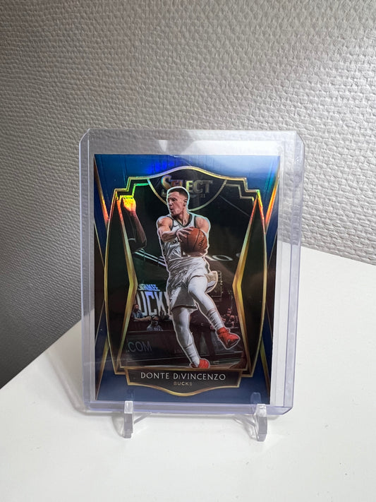 Select Blue 20-21 - Donte DiVincenzo Prizm - Milwaukee Bucks