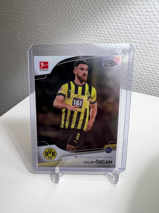 Chrome 22-23 - Salih Özcan Refractor RC Card - Borussia Dortmund