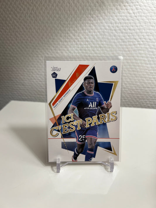 Team-Set 21-22 - Nuno Mendes Ici C´est Paris RC Card - Paris Saint-Germain