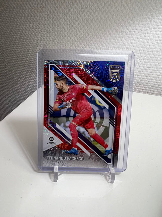 Donruss Elite 21-22 - Fernando Pacheco Red Explosion - Deportivo Alaves