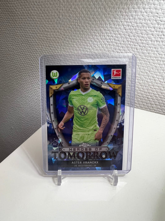 Chrome Sapphire 21-22 - Aster Vranckx Heroes of Tomorrow RC Card - VfL Wolfsburg #HT-AV